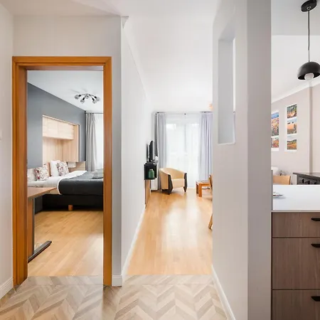 Powisle Charming By Bookinghost