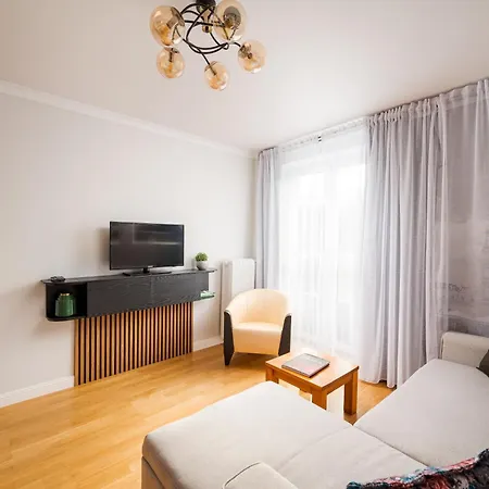 Apartment Powisle Charming By Bookinghost